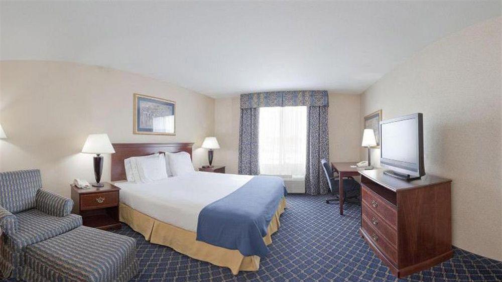 Holiday Inn Express Hotel & Suites Farmington, An Ihg Hotel Extérieur photo