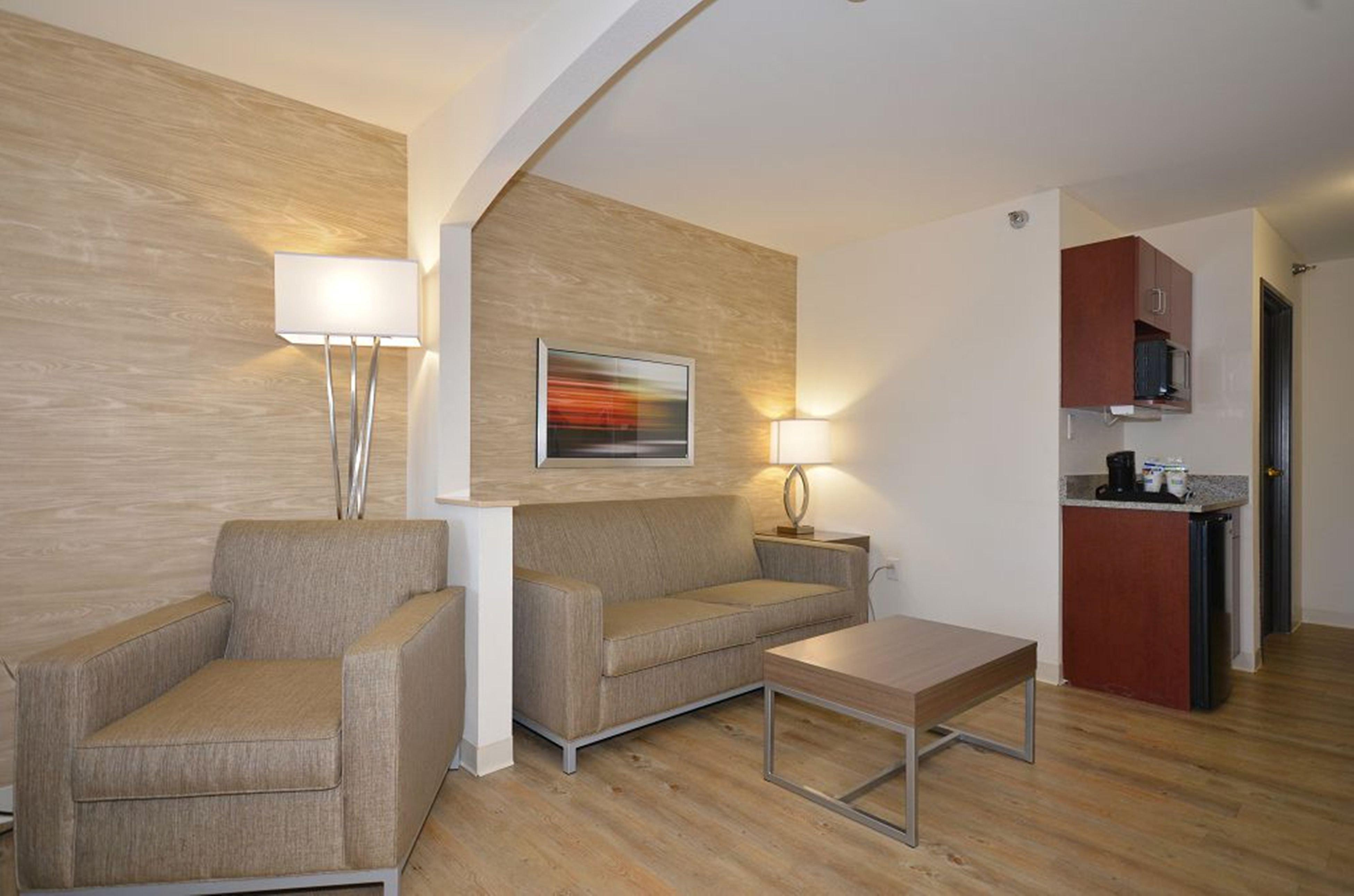 Holiday Inn Express Hotel & Suites Farmington, An Ihg Hotel Extérieur photo