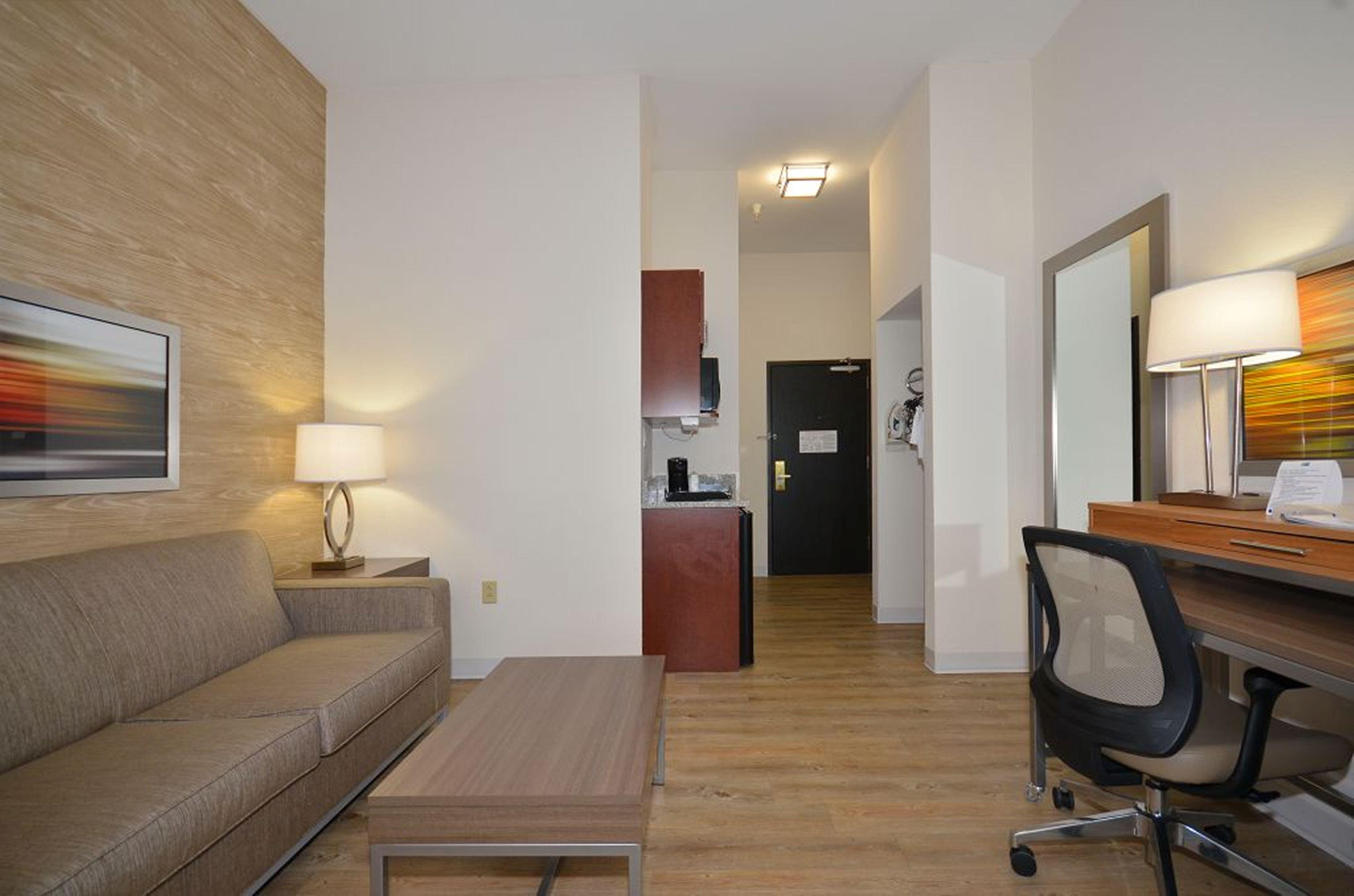 Holiday Inn Express Hotel & Suites Farmington, An Ihg Hotel Extérieur photo