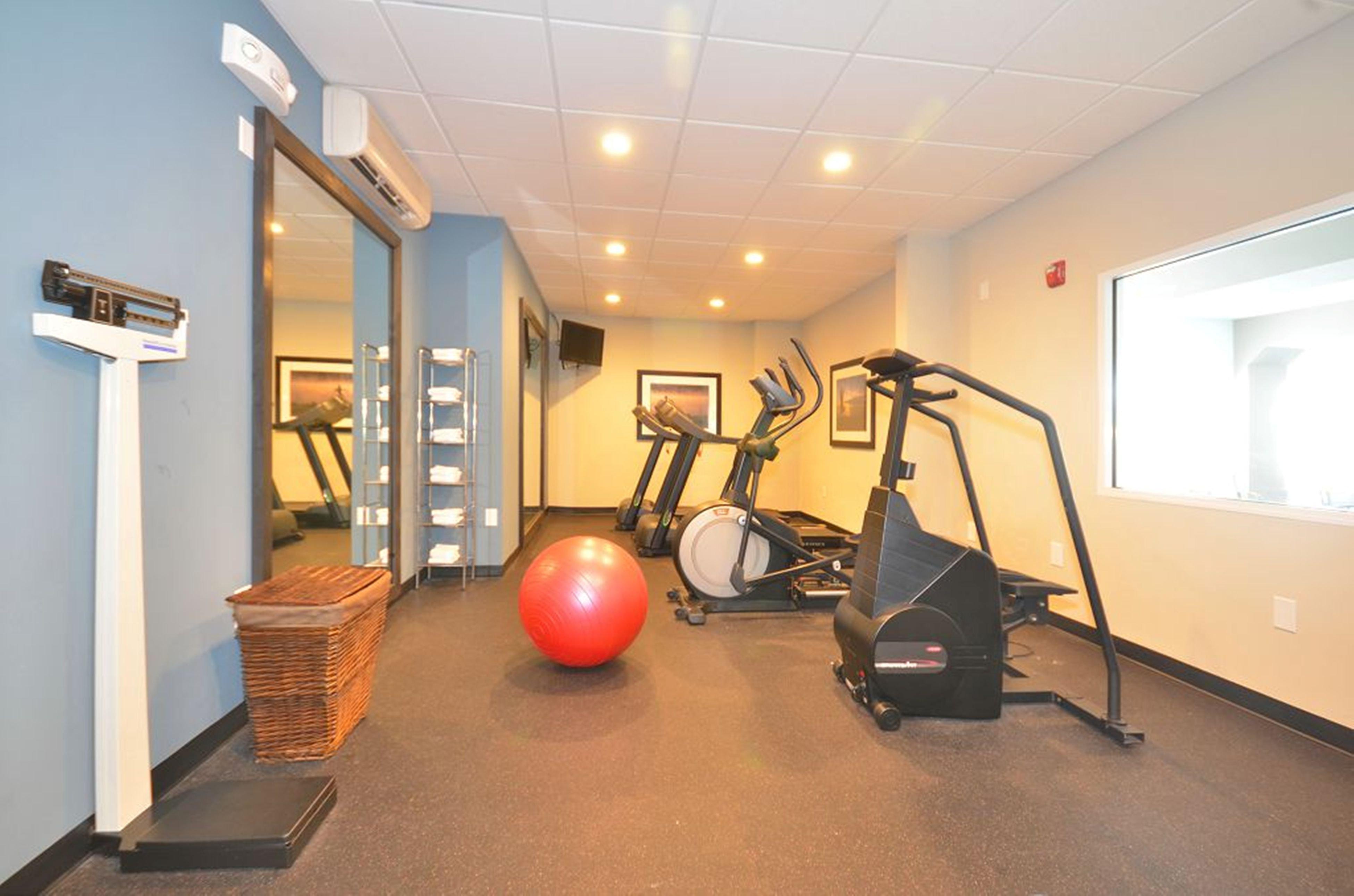 Holiday Inn Express Hotel & Suites Farmington, An Ihg Hotel Extérieur photo