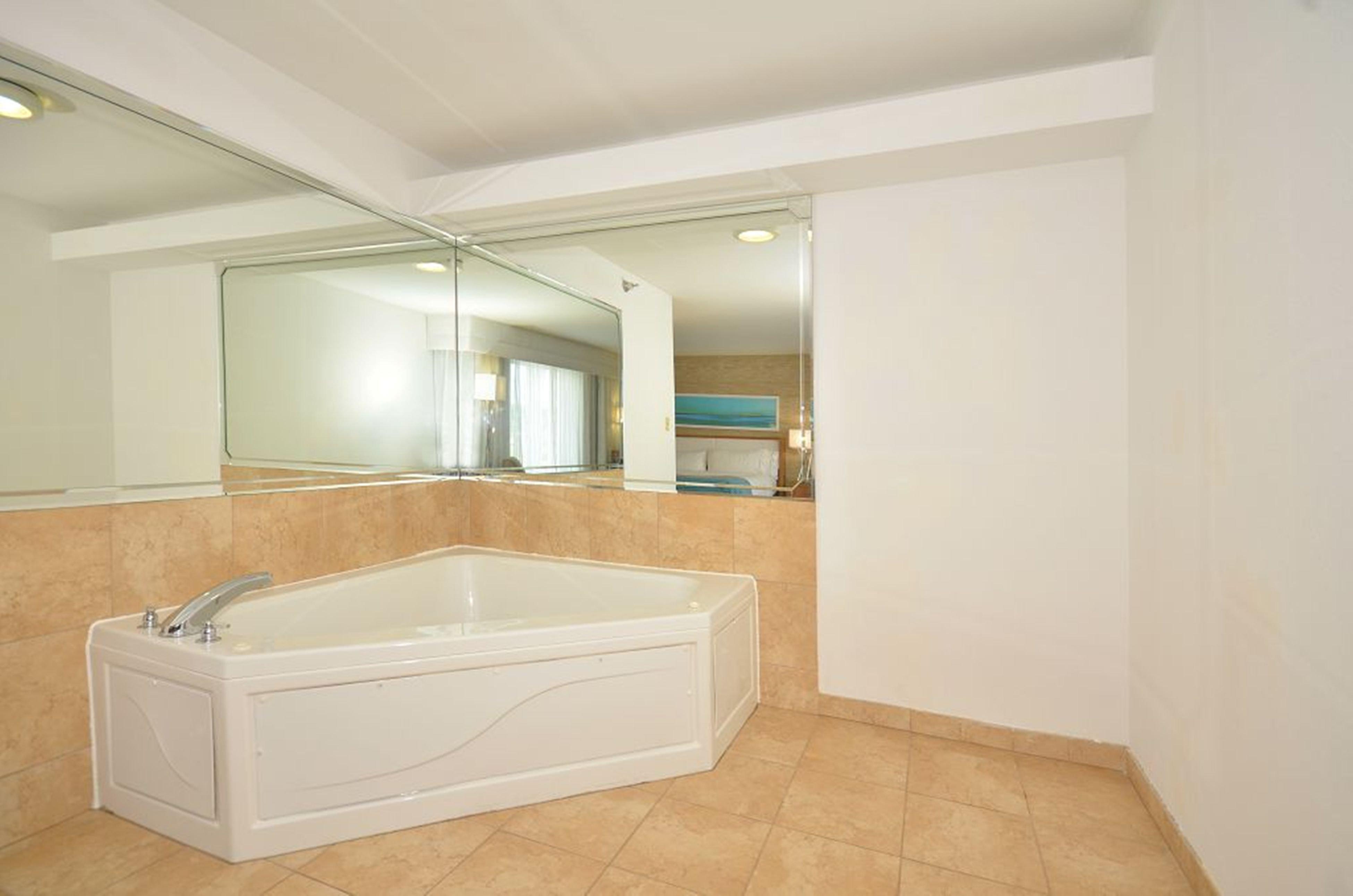 Holiday Inn Express Hotel & Suites Farmington, An Ihg Hotel Extérieur photo